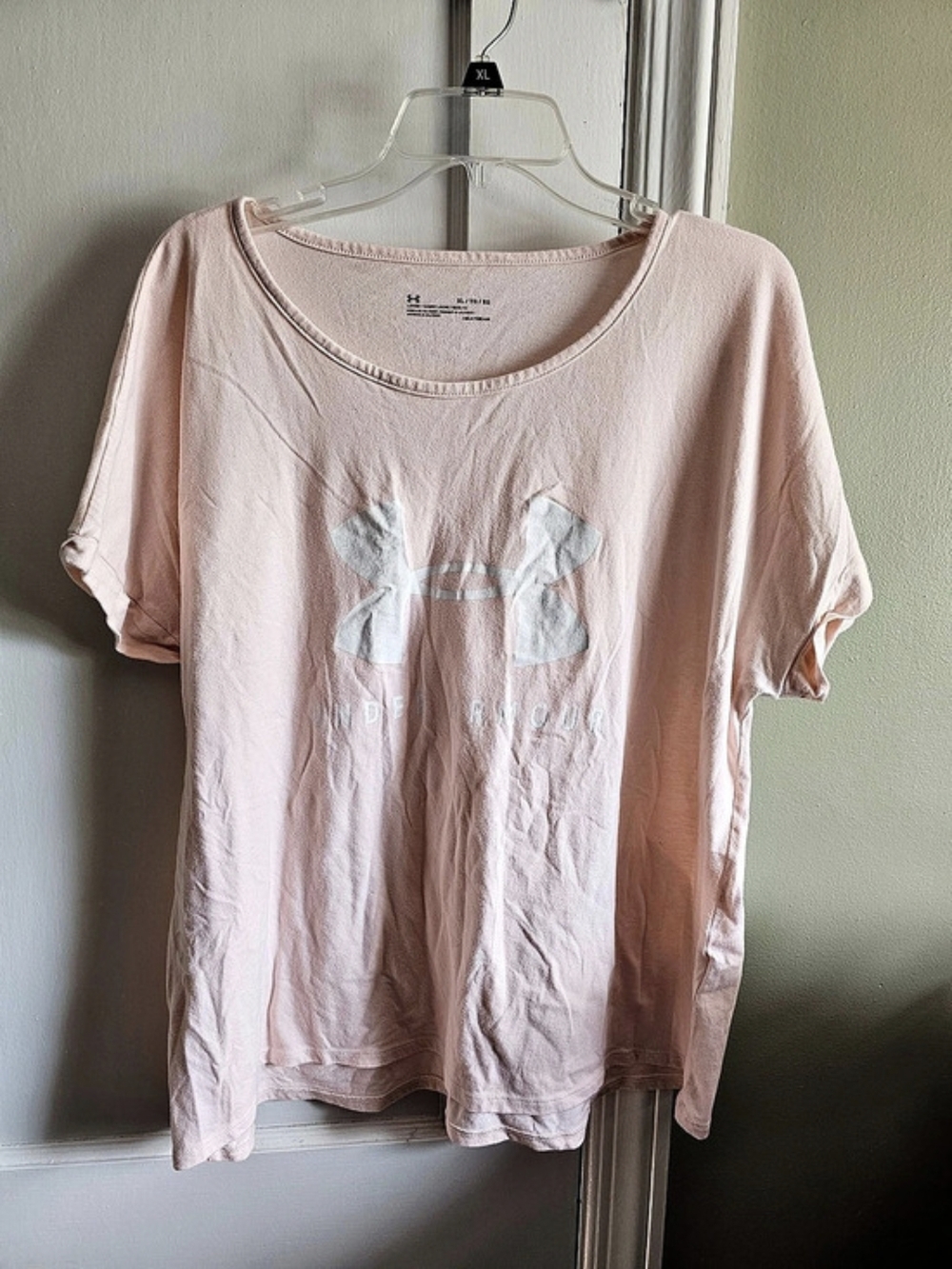 Under Armour HeatGear Loose Fit Big Logo Short Sleeve T-Shirt Tee Pink XL